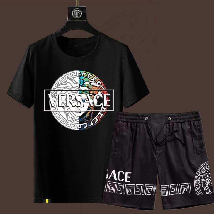 Picture of Versace Shirt Pant Suits _SKUVersaceM-4XL11Lr40125016